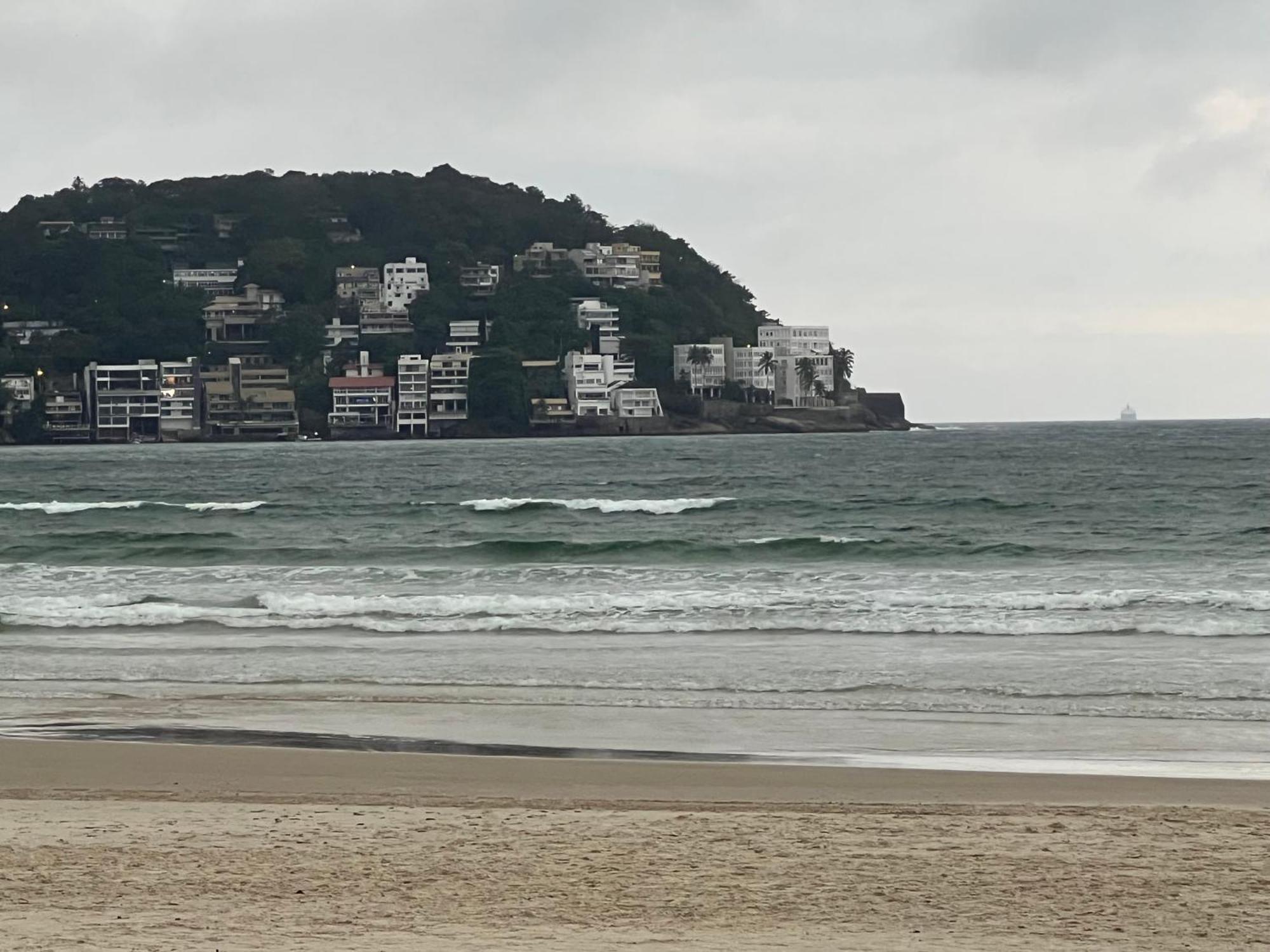 Apartamento 100 Mts Da Praia Γκουαρούχα Εξωτερικό φωτογραφία